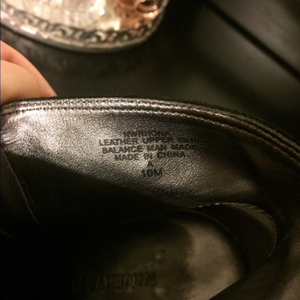 Nine West black booties - Picture 5 of 9